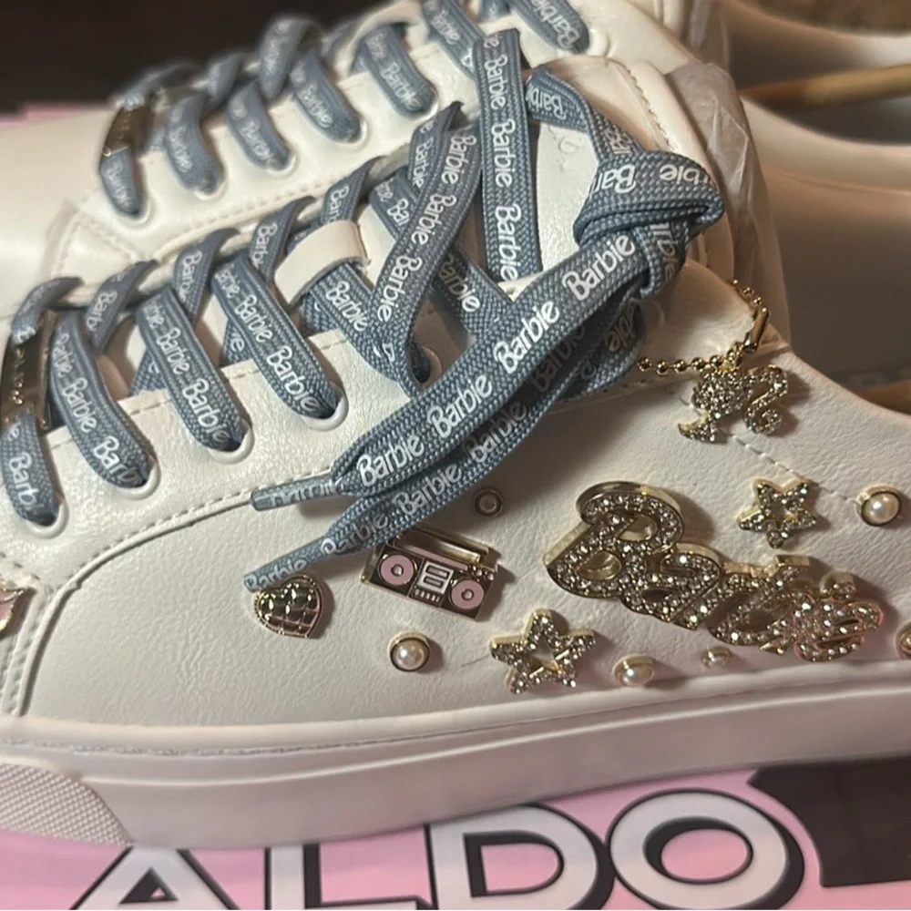 - Barbie ALDo new in box size 9 and size 6.5 white women’s shoes - Picture 3 of 7